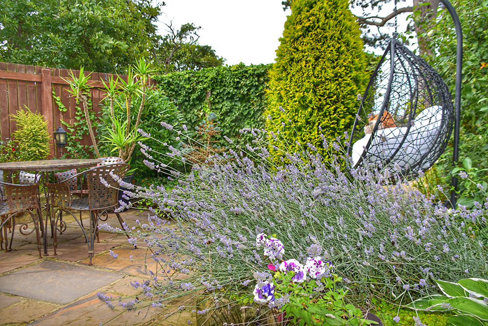 Oak Barn Garden